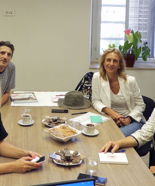 NASLOV: ŽIRI ŽIVA NAGRADE U OBILASKU PRIRODNJAČKOG MUZEJA