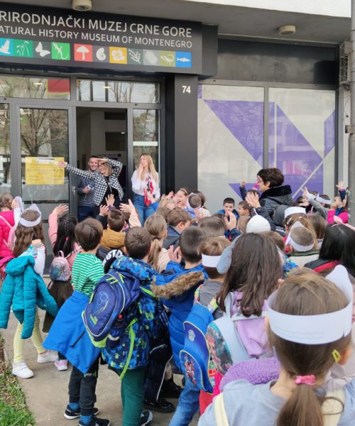 RADIONICE U AMBIJENTU VAN ŠKOLSKIH KLUPA